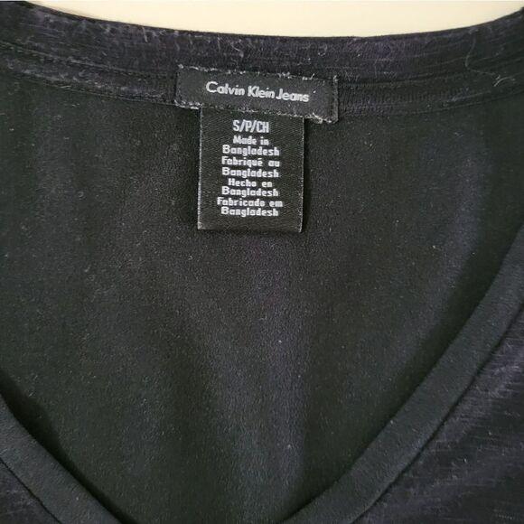 Calvin Klein Women's Black V-neck Short Sleeve Pullover Top - Picture 3 of 12